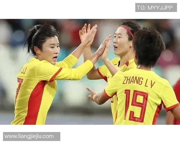 南京足球队逆袭之路：从低谷到辉煌的真实故事与奋斗历程