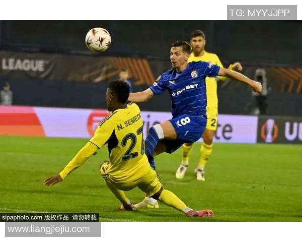 南京足球队在精英赛中的实力展现与战术分析