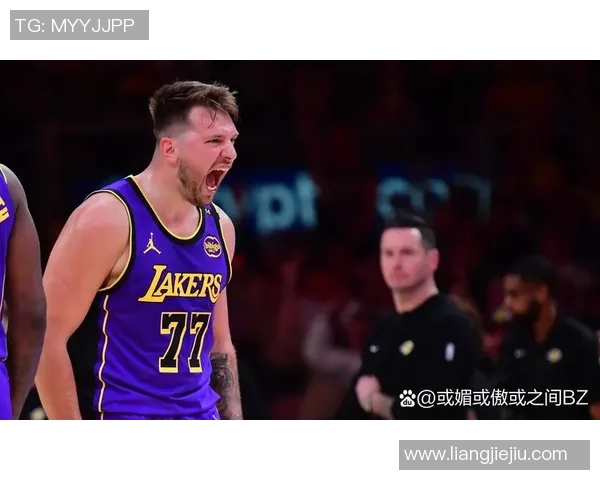 东契奇狂砍73分刷新现役得分纪录独行侠力克太阳终止其11连胜之旅