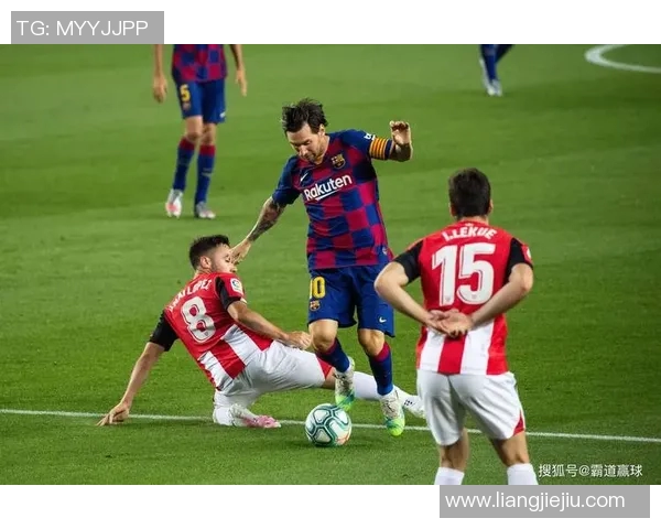 梅西重返诺坎普对阵巴萨精彩回放全场集锦与分析