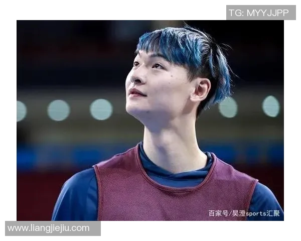 王哲林的篮球之路：从青涩少年到CBA巨星的成长历程与荣耀时刻