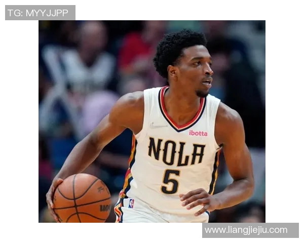 赫伯特琼斯的篮球之路与个人成长的故事探讨